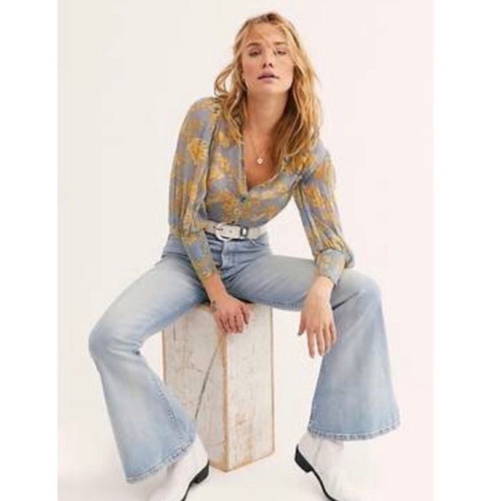 Boyish Free People Kingsley Button Fly Flare Jeans Light Wash 25